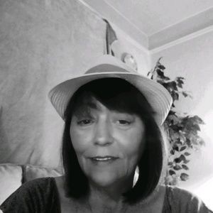 Meet your Posher, Elda